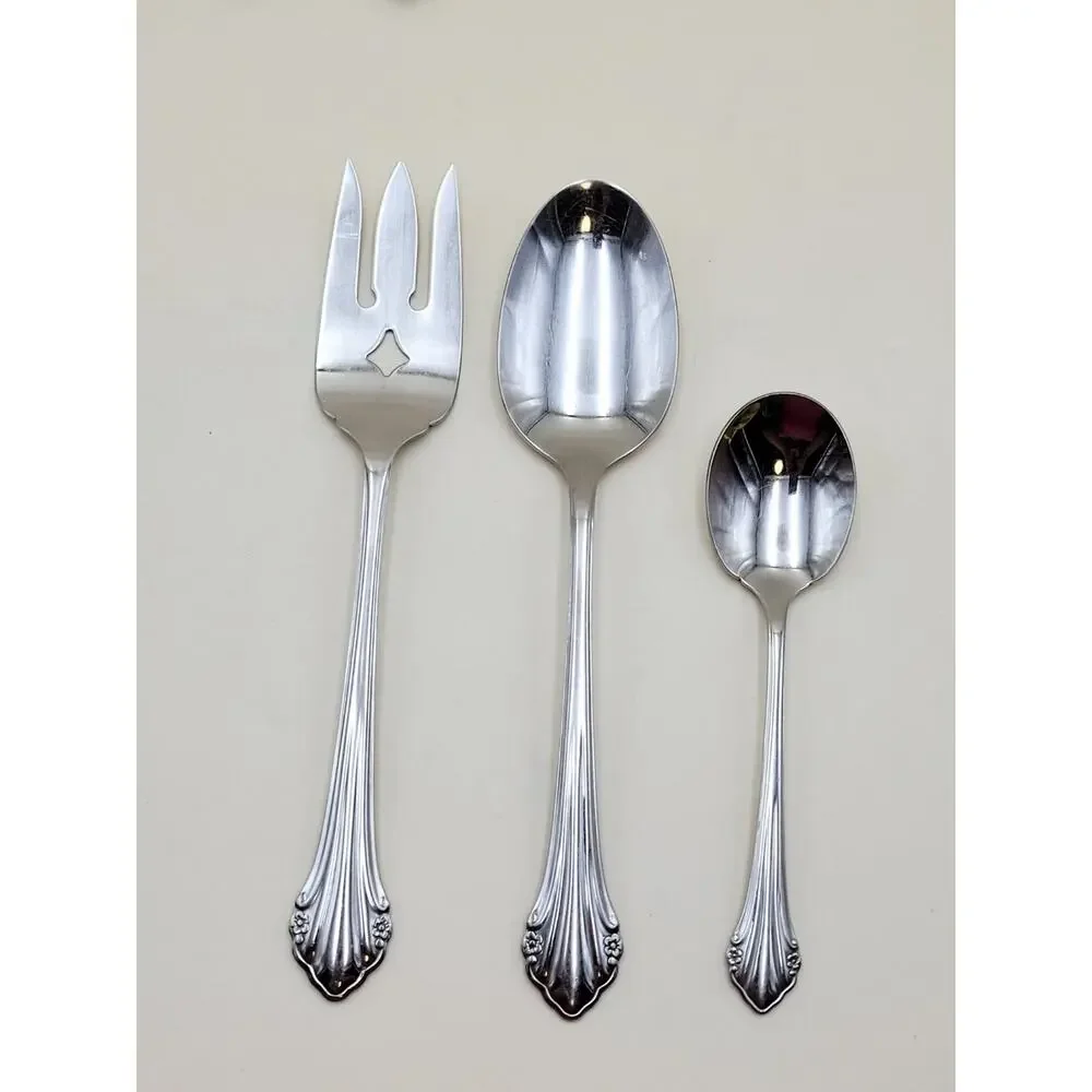 Oneida 1881 Rogers BITTERSWEET REPOSE Set 23pc Service for 4 Silverware